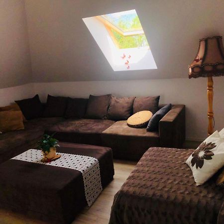 فيلا Nibylandia Motylkowa Nowa Wies Grodziska المظهر الخارجي الصورة